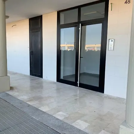 Sunny Beach Suites *